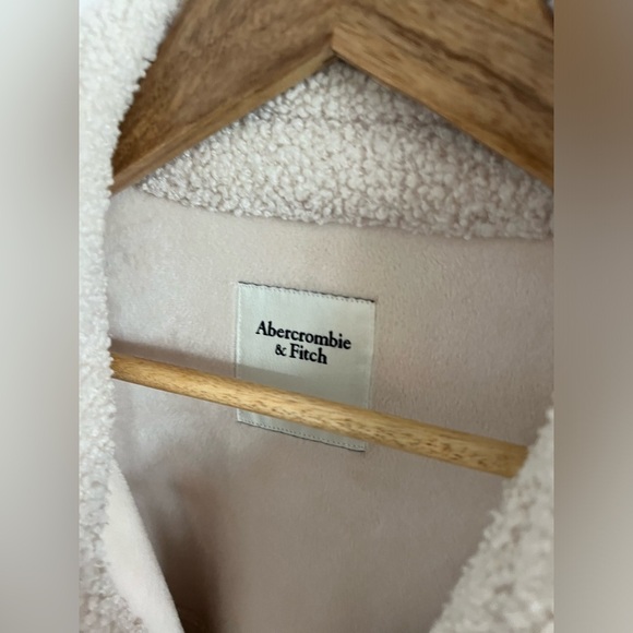 Abercrombie Sherpa Shacket - Picture 4 of 8
